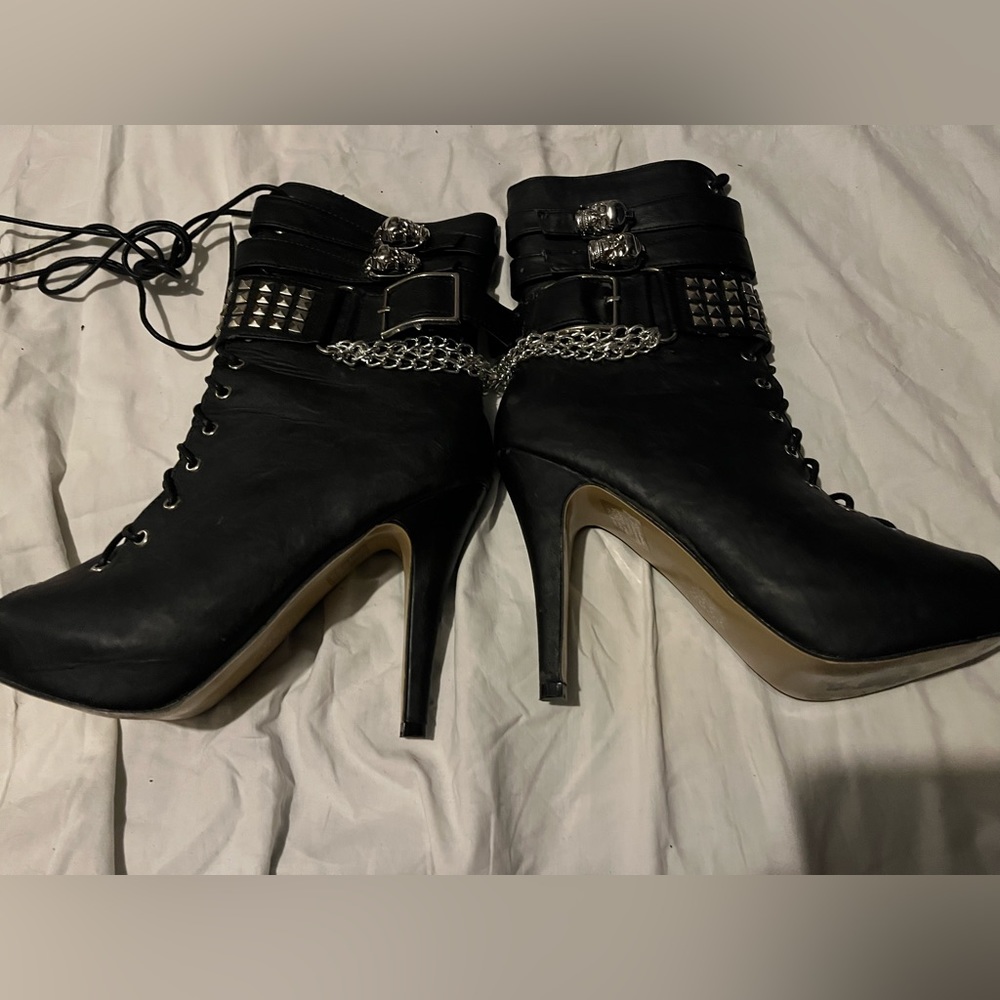 Abbey dawn by Avril Lavigne boots - Picture 2 of 3